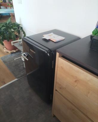 Frigorifero Klarstein Audrey Evo Fridge nero retro