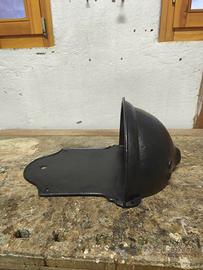 Fontana a muro da giardino in ghisa nera