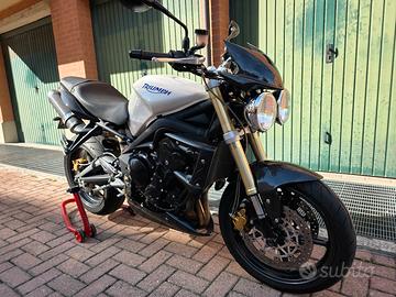 Triumph Street Triple 675