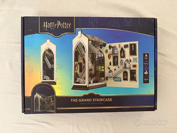 Harry Potter - Book nook scale di Hogwarts