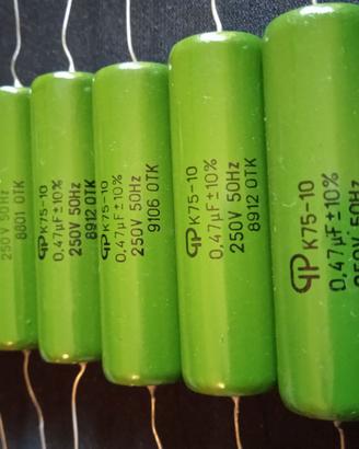 K75-10 0,68uf e 0,47uf V250 Carta Olio