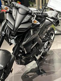 Yamaha MT-125 NERA O ICE