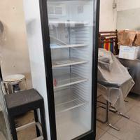 Frigorifero a Colonna Verticale 