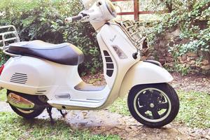 vespa gts 300 super