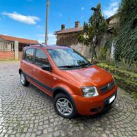 Panda climbing natural power 