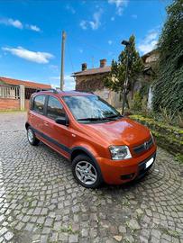 Panda climbing natural power 