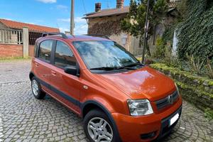 Panda climbing natural power 