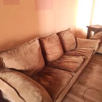 divano e poltrone in pelle scamosciata