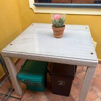 Tavolo esterno