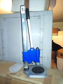 tappatrice per bottiglie 