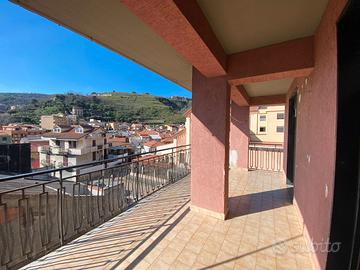 Trilocale oltre accessori in Via Principe Ruffo -