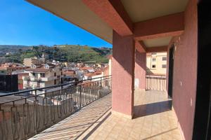 Trilocale oltre accessori in Via Principe Ruffo -