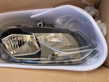Faro davanti frontale anteriore VolksWagen Polo