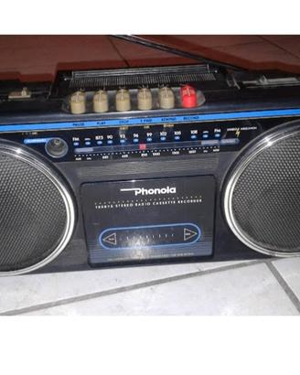 Stereo radio cassette Phonola.