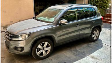 Tiguan color grigio