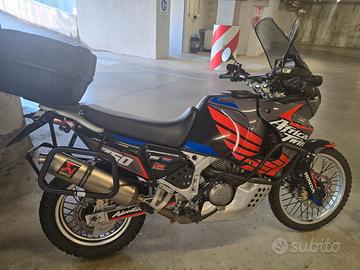 Africa Twin XRV RD07a - FMI