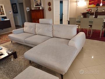 Divano angolare con chaise longue