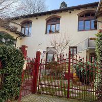 4 LOCALI A LANZO TORINESE