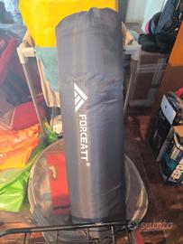 Materassino autogonfiabile per campeggio