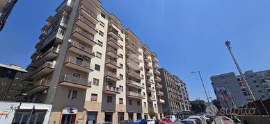 3 LOCALI A NAPOLI
