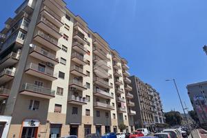3 LOCALI A NAPOLI