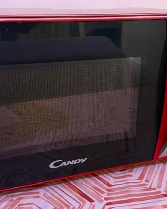 Microonde Candy rosso con grill