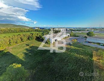 Immobile di 29000 m² con 2 locali a Monfalcone