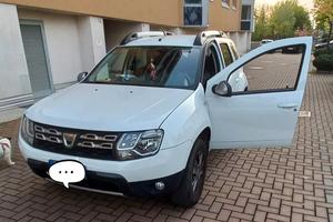 DACIA DUSTER BIANCA GPL KM 44.900  E. 11.900