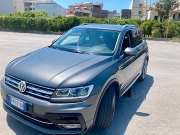 VOLKSWAGEN Tiguan 1.6 TDI R-LINE