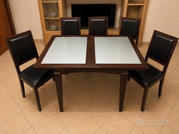 Tavolo allungabile con sedie