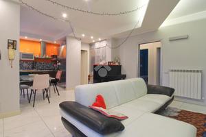 3 LOCALI A CASTELFIDARDO