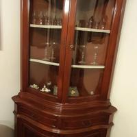 Angoliera in legno pregiato