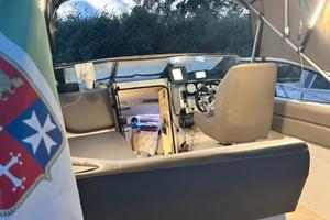 Barca Cruiser Bayliner 2651 sun bridge