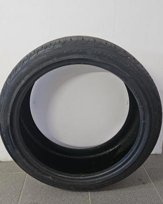 Pirelli P Zero Nero Pneumatico Estivo 235/40 ZR19