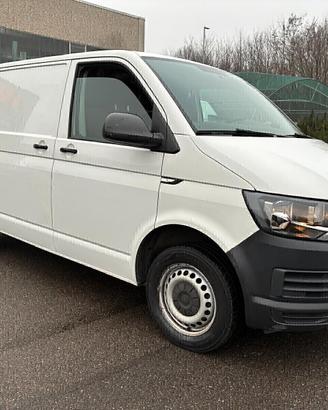 Volkswagen Transporter T6 2.0 Eu6 anno 2018 DISTRI
