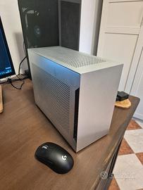 Lian Li A4-H2O, Riser 4.0  + AIO Thermalright 240