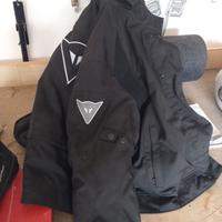 Giacca e scarpe Moto