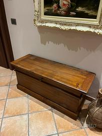 Cassapanca in arte povera