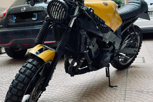 Motocicletta d'epoca fzr Yamaha