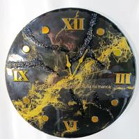 Orologio con frase biblica in resina fatto a mano