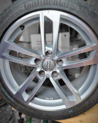 Set 4 Cerchi in lega originali Audi da 18" 