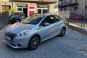 Peugeot 208 PureTech 82 3 porte Active