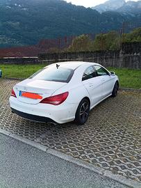 Mercedes CLA 200