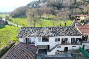 CASA SEMINDIPENDENTE A REVELLO