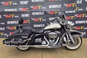 HARLEY-DAVIDSON FLHRC Road King Classic 103 Vide