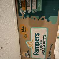 Pannolini pampers baby dry taglia 4