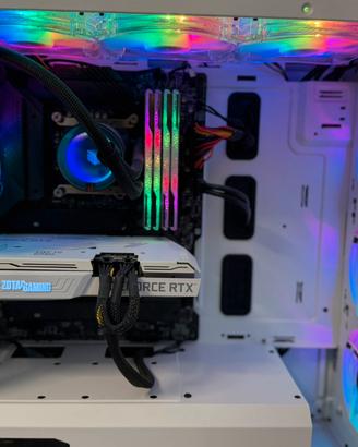 Pc da Gaming + Schermo + mouse + tastiera