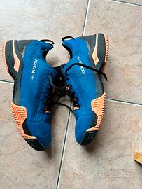 Scarpe Padel Kuikma PS990 e racchetta Bullpadel