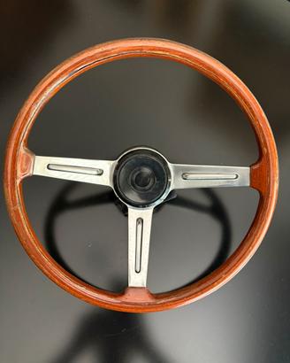 Volante Alfa Romeo anni 70 VG Hellebore