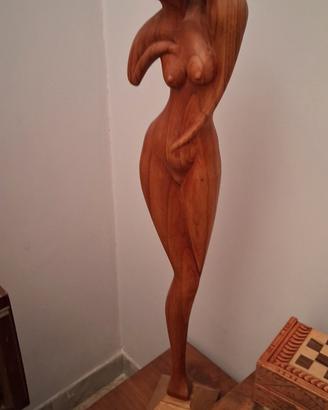 statua in legno 